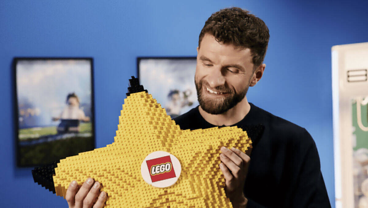 Thomas Müller startet für Lego eine Million-Steine-Challenge