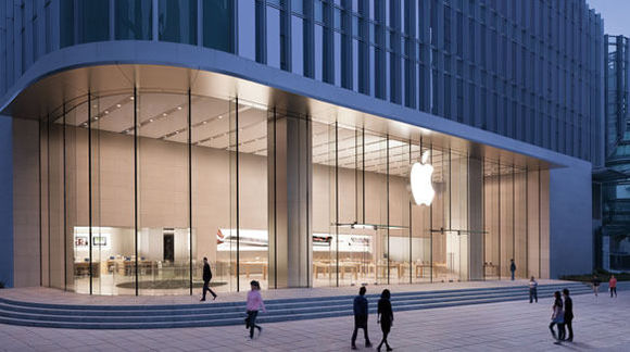 Apple-Store in Shanghai. Apple-Store in Shanghai.