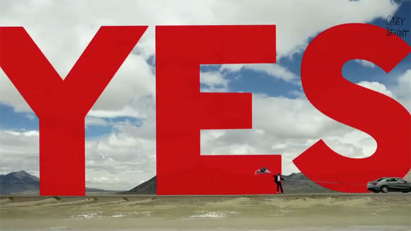 "Sometimes in life you just have to say YES", dachte sich wohl auch Neistat, als Mercedes ihm das Angebot machte, einen Werbespot zu drehen. "Sometimes in life you just have to say YES", dachte sich wohl auch Neistat, als Mercedes ihm das Angebot machte, einen Werbespot zu drehen.