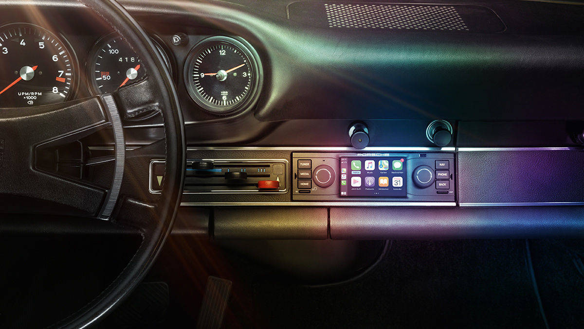 Das Design des neuen Classic-Radios von Porsche ist perfekt an Oldtimer angepasst.