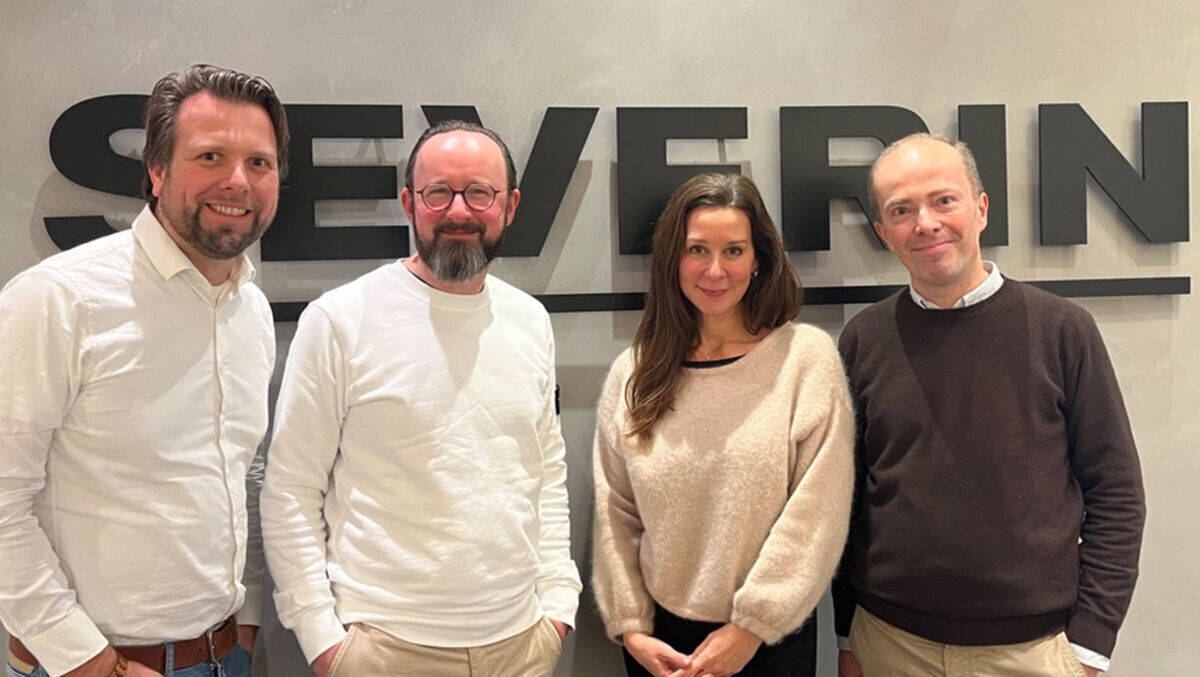 v.l.: Julian Jannsen, Account Director Achtung! Mary; Sascha Steinberg, Global Director Marketing & Product Strategy SEVERIN; Babette Kemper, Managing Director Achtung! Mary; Gerhard Sturm, CEO SEVERIN