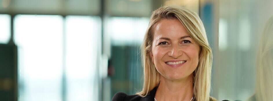 Alma Lipa setzt stark auf AI, um Prozesse bei L'Oréal zu optimieren und Tempo aufzunehmen.