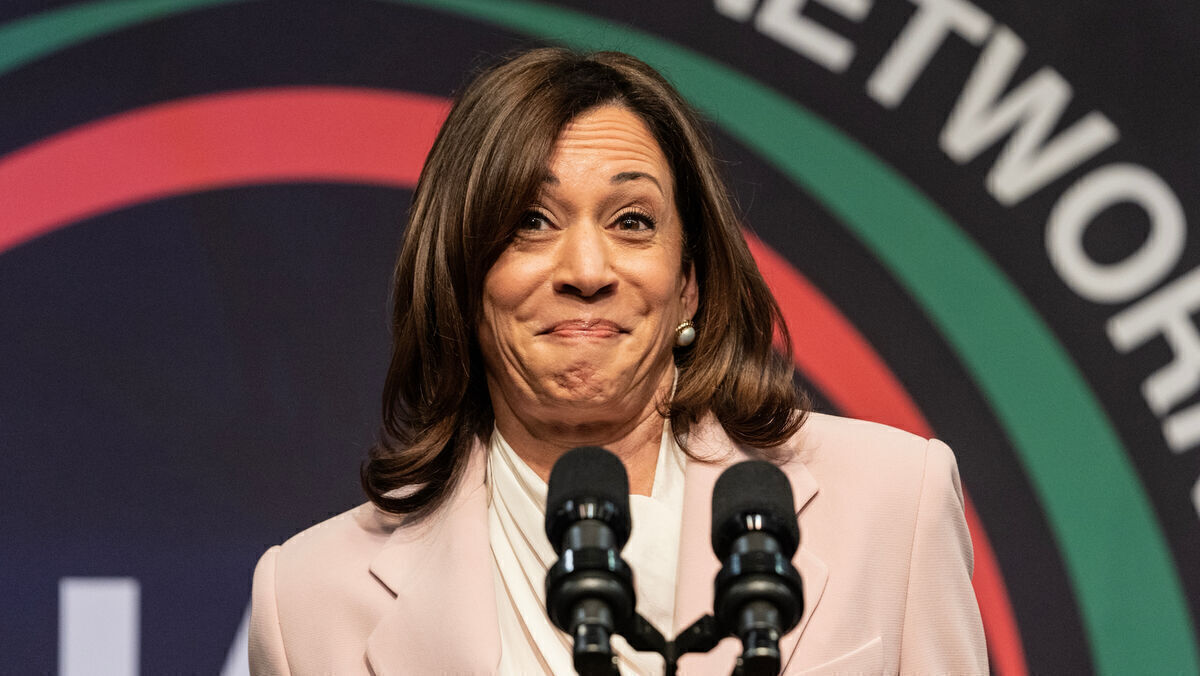 Kamala Harris Durch Chappell Roan Und Charli Xcx Ins Weiße Haus Wandv