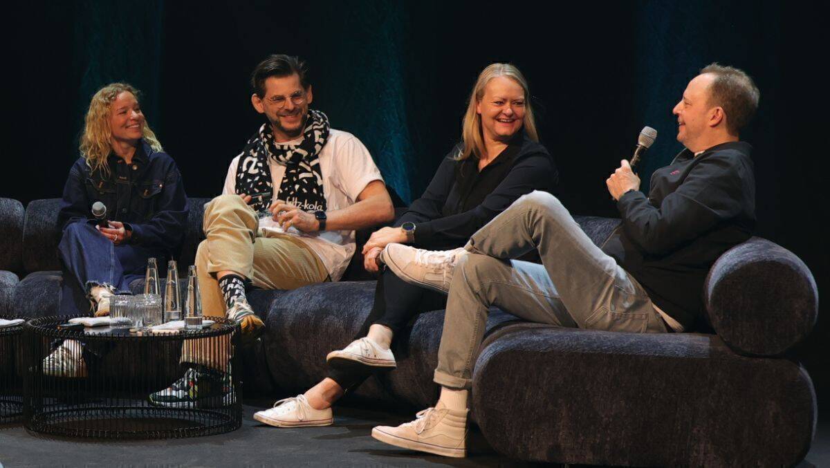 Jury-Panel: v.l. Tamara Göbel (Snocks), Klaus Schmäing (Fritz Kola), Simone Weber (Garmin), Daniel Jäger (Deutsche Telekom)