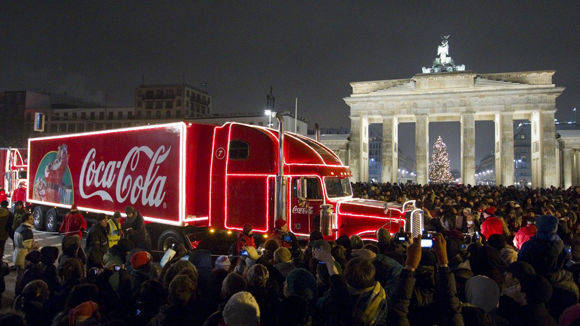 In diesem Jahr führt die Tour der Weihnachtstrucks nicht zum Brandenburger Tor. Die Veranstaltung wurde abgesagt.
